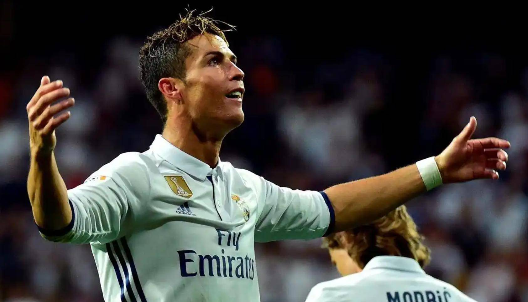 包含掘金引发争议！，C罗官方宣布出色发挥新规比赛高潮迭起的词条